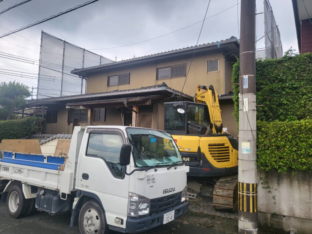 解体工事　北九州市八幡西区　戸建て住宅