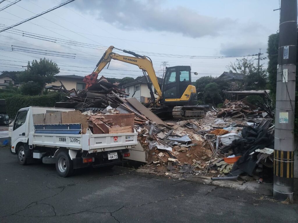 解体工事　北九州市八幡西区　戸建て住宅