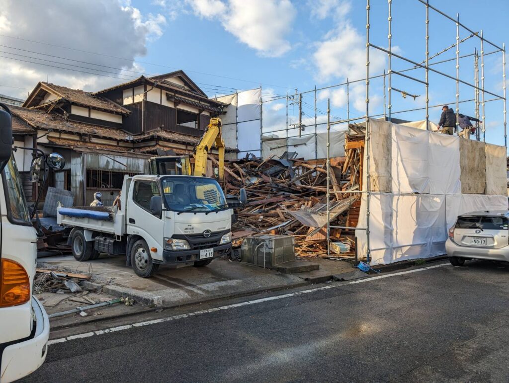 北九州市　小倉南区　一軒家戸建て解体